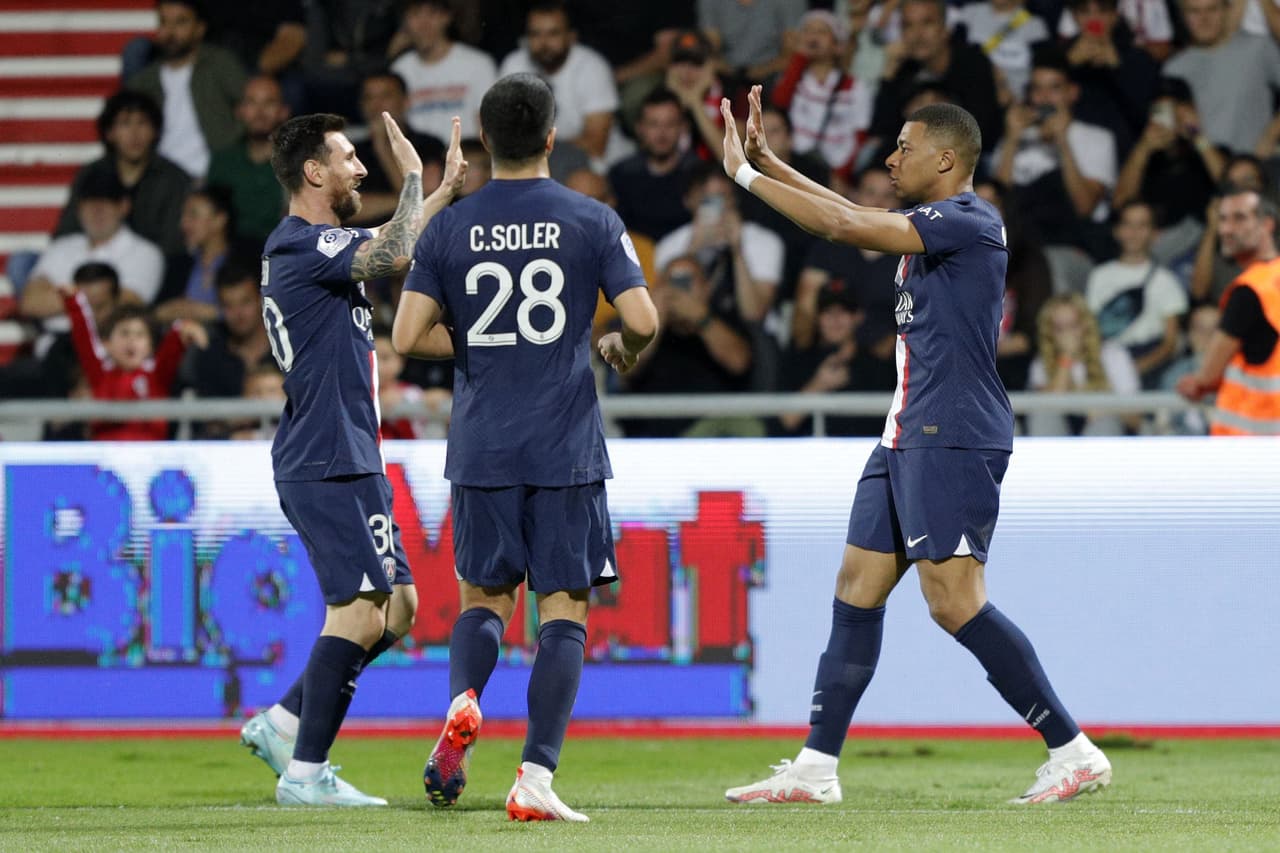 PSG cumple el trámite y golea al Ajaccio; Mbappé hace un doblete