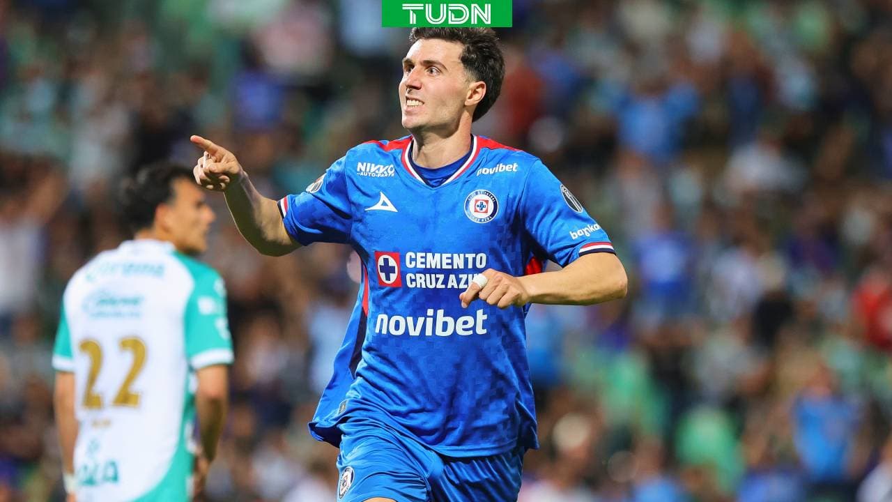 José Paradela, Cruz Azul.