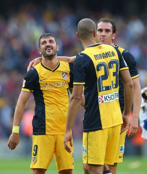 Por segundo año consecutivo David Villa celebró un campeonato de Liga sobre la grama del Camp Nou, la temporada pasada con el Barcelona, ésta con el Atlético.