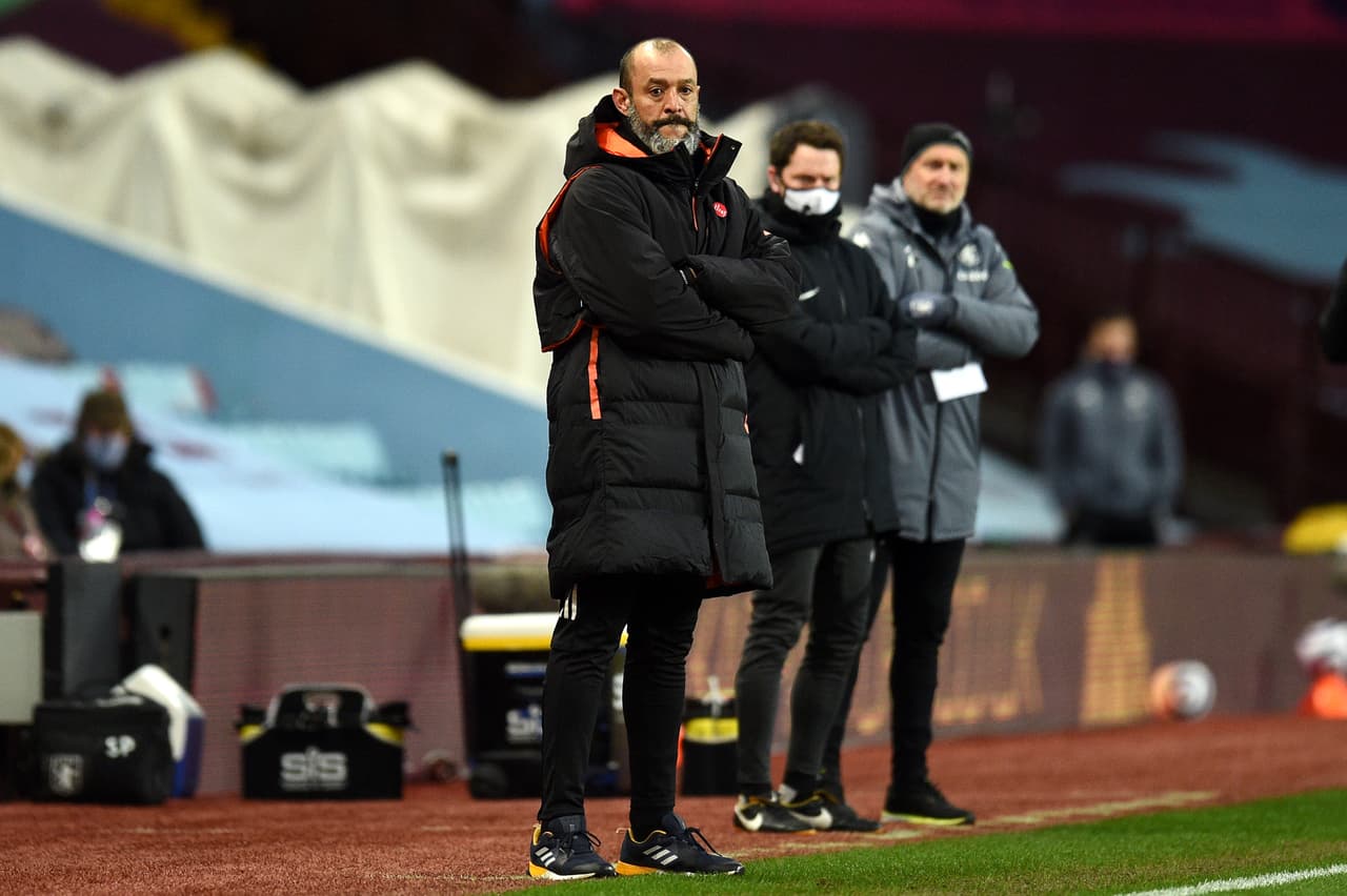 Staff de Wolves, donde milita Raúl Jiménez, recibe vacuna antiCovid