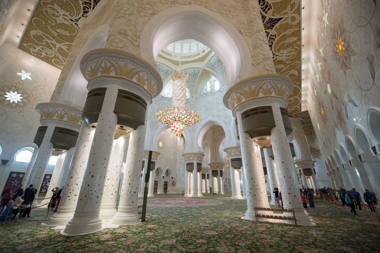 Los jugadores de Pachuca aprovecharon su presencia en Emiratos Árabes Unidos, donde se encuentran por el Mundial de Clubes, para visitar la Gran Mezquita de Abu Dhabi, previo a su partido del sábado contra Wydad Casablanca.