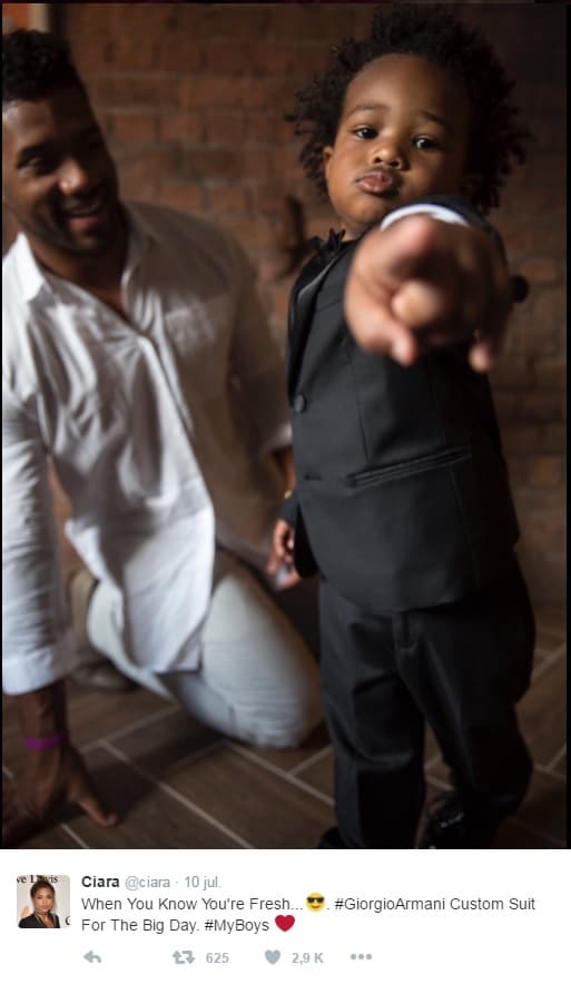 Preparándose para la ceremonia.