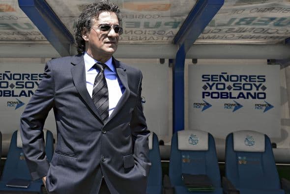 Rubén Omar Romano sólo debe pensar en sacar al Puebla del sitio 17 de la zona del descenso. Ha reforzado bien al plantel y con su experiencia y tipo de juego no debería tener problemas, pero con una directiva impaciente como suele ser la del conjunto de La Franja, no se sabe.