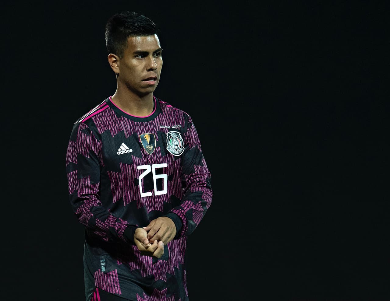Efraín Álvarez decidió por el Tri, FIFA lo avala y va por Qatar 2022