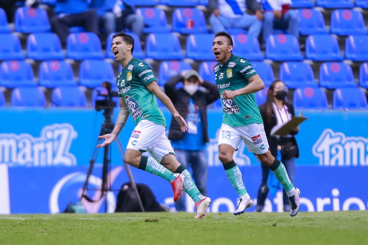 Con un autogol de Juan Pablo Segovia, León vence 0-1 a Puebla en el Estadio Cuauhtemoc.