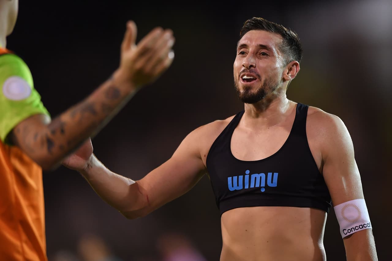 Todos le preguntaban a Luis Sánchez, el jugador más experimentado del equipo, que qué tal jugada el tal Zorro y el inmediatamente contestó que es un futbolista de otro nivel.