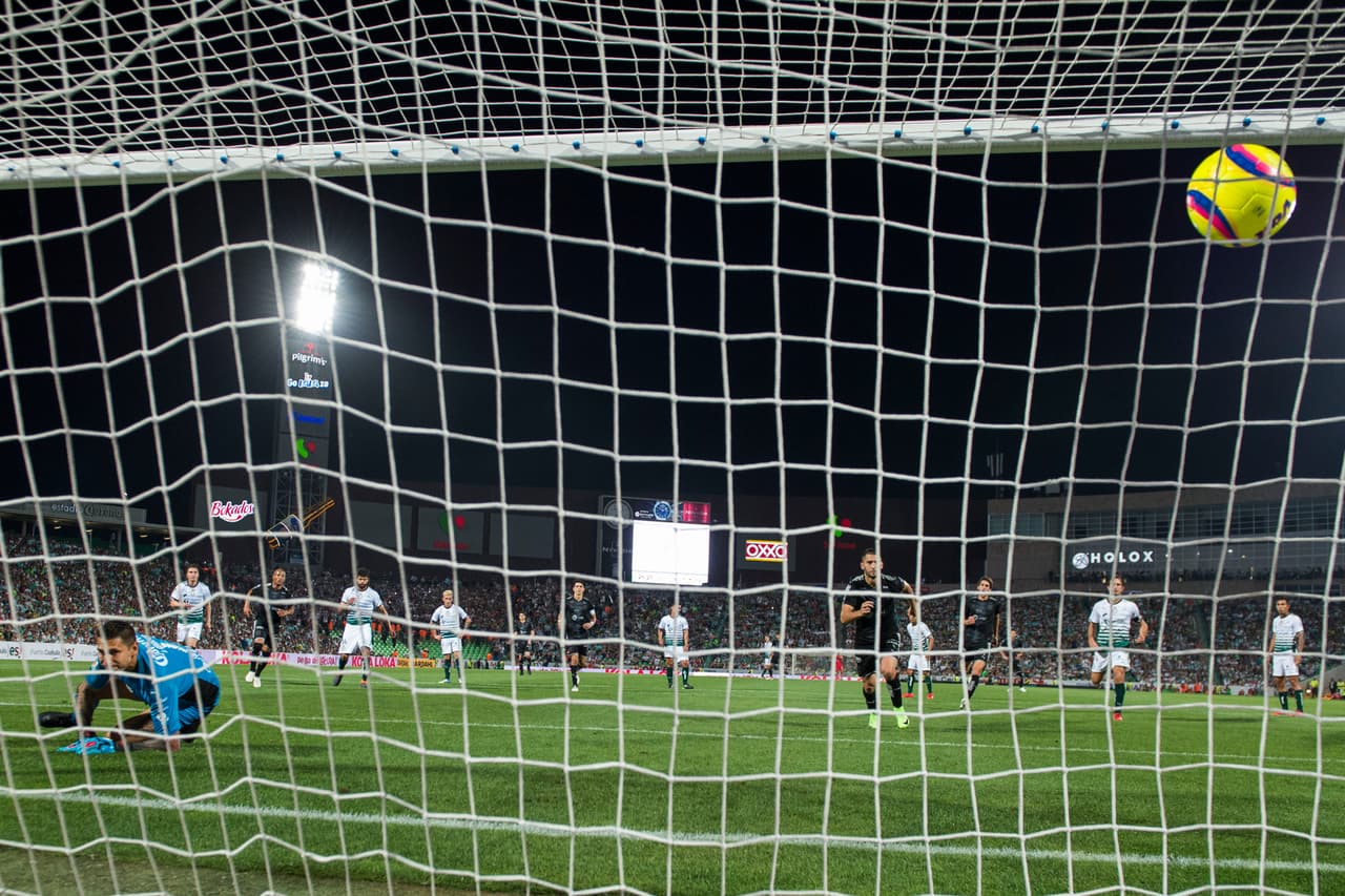 Monterrey recortó distancias al 71 con una anotación de penal obra de Nicolás Sánchez, pero no fue suficiente para igualar los cartones.