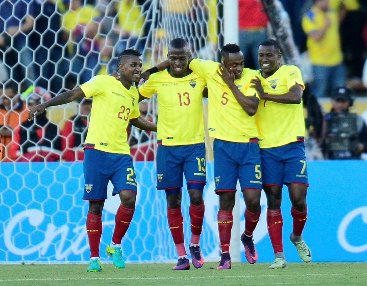 Ecuador goleó en casa a Venezuela y se mantiene en puestos mundialistas