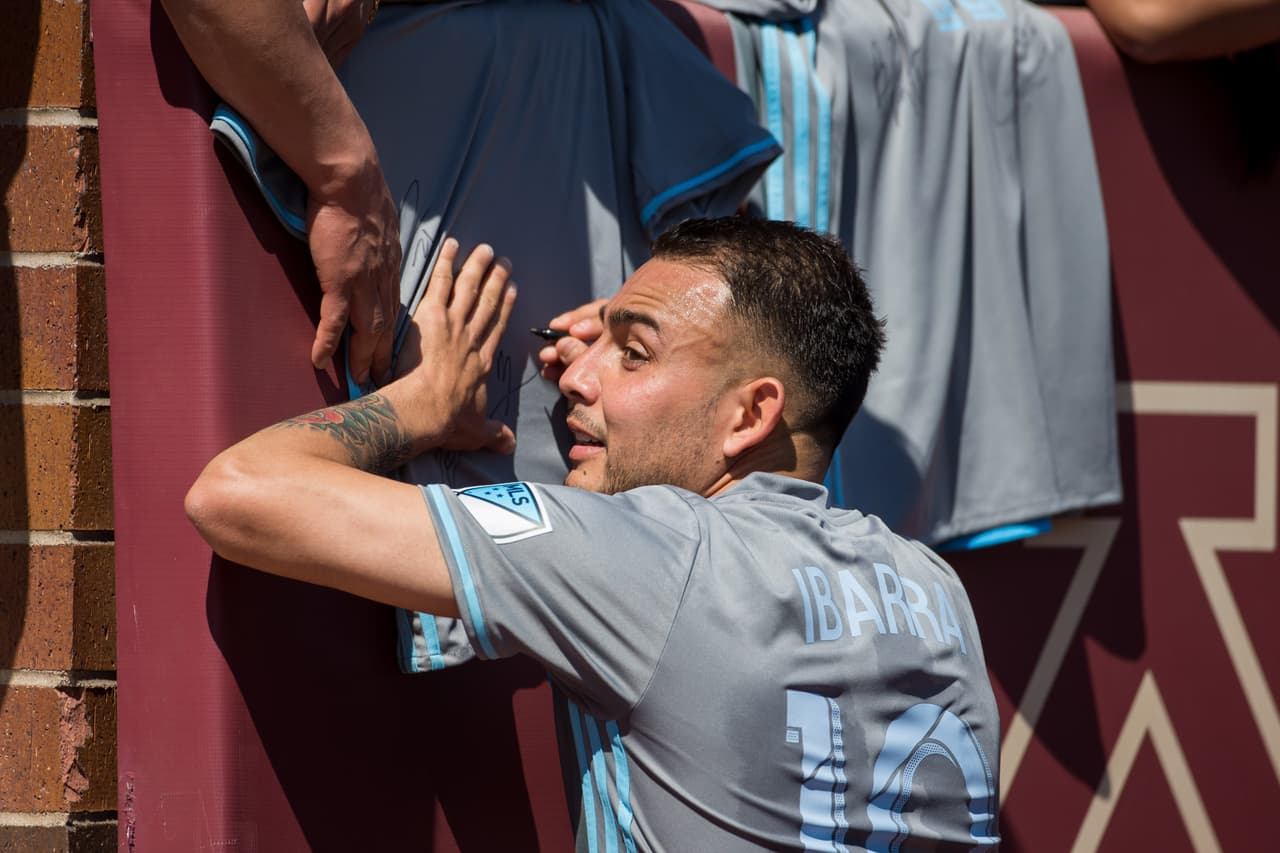 Gol y asistencia de 'Batman' Miguel Ibarra en la victoria de Minnesota United frente a SKC. Tras un inicio de liga para el olvido los 'Loons' se recuperan en la tabla de posiciones. (USA Today Images)