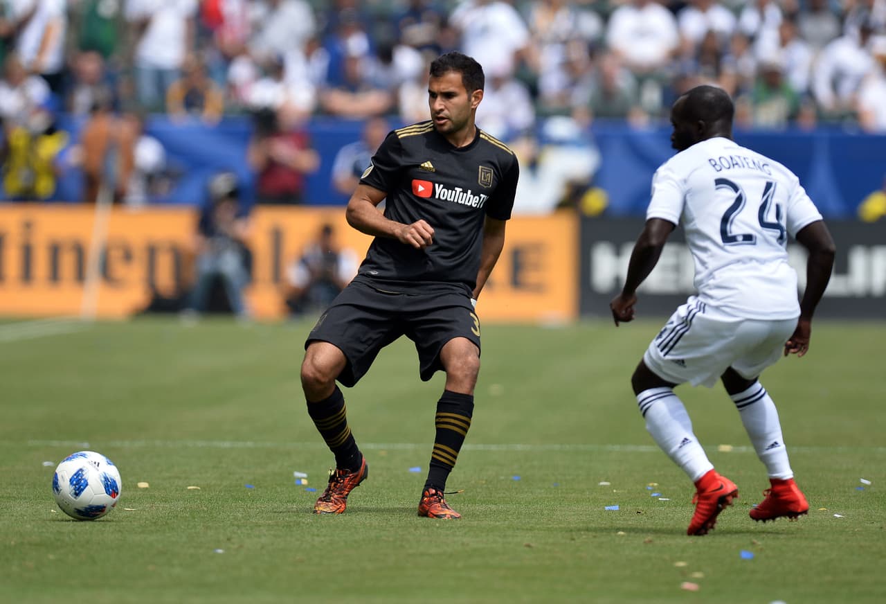 Al comenzar la segunda mitad cayó la tercera anotación del LAFC gracias a un autogol de Daniel Steres. Parecía que todo estaba controlado, pero la remontada del Galaxy fue épica.