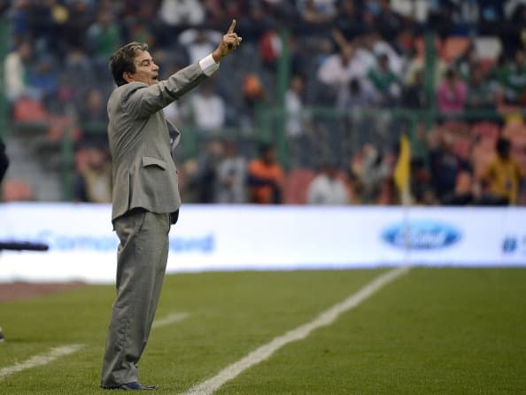 Jorge Luis Pinto no estará en el partido entre México y Honduras