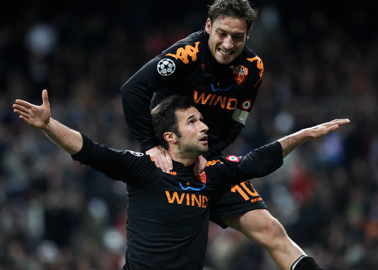 En el 2007-2008 la Roma le repetiría la dosis 2-1 tanto de local como de visitante al Real Madrid, la loba se llevaría el pase a cuartos de final con un global de 4-2 en dicha edición.