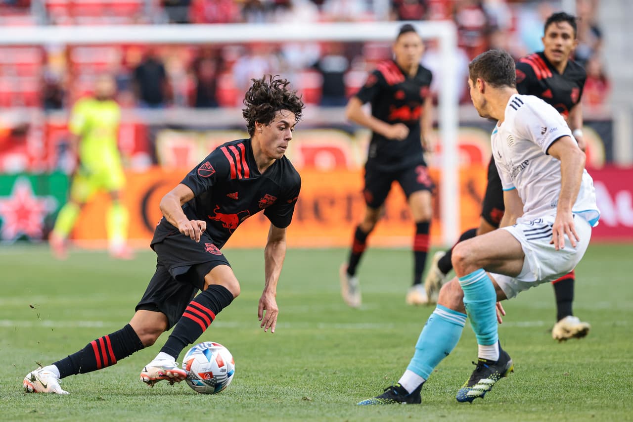El conjunto de Bruce Arena se impuso por 3-2 en un marcador que se resolvió en tiempo adicional.
<br>
