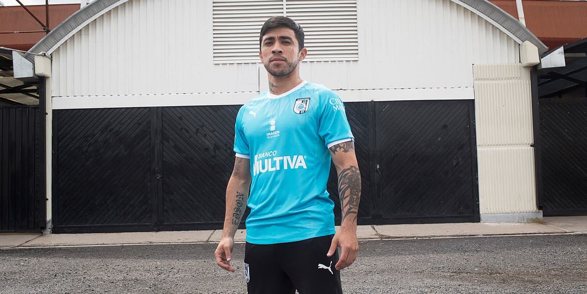 Jersey visitante del Club Querétaro 2018/19.