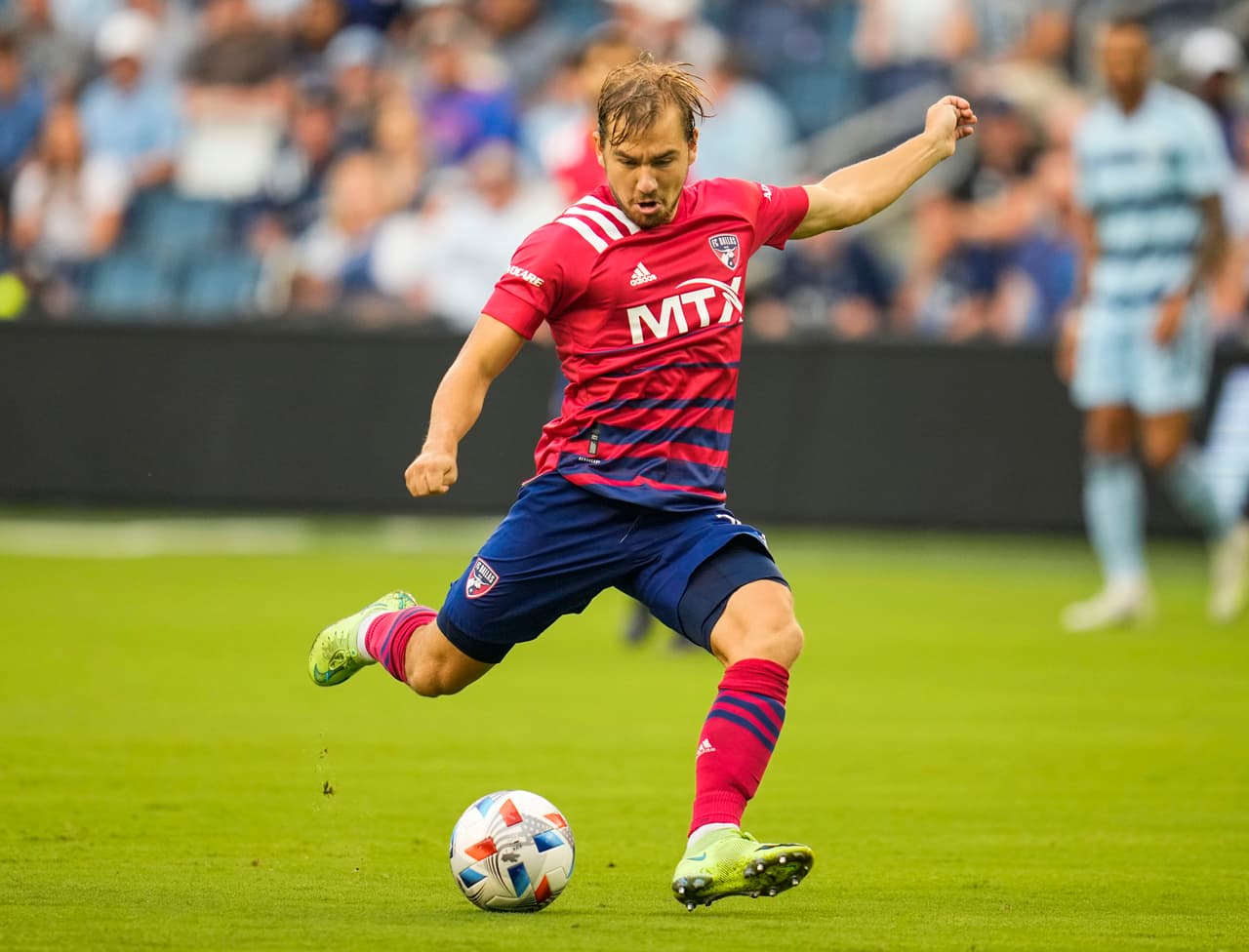El volante Paxton Pomykal anotó el primer tanto del triunfo 2-1 de FC Dallas sobre Sporting Kansas City.
<br>