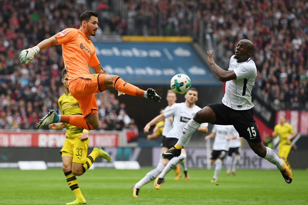 La dinámica del segundo tiempo tuvo de nuevo al Eintracht Frankfurt en la búsqueda del empate, pero con un Dortmund muy aplicado en defensa.