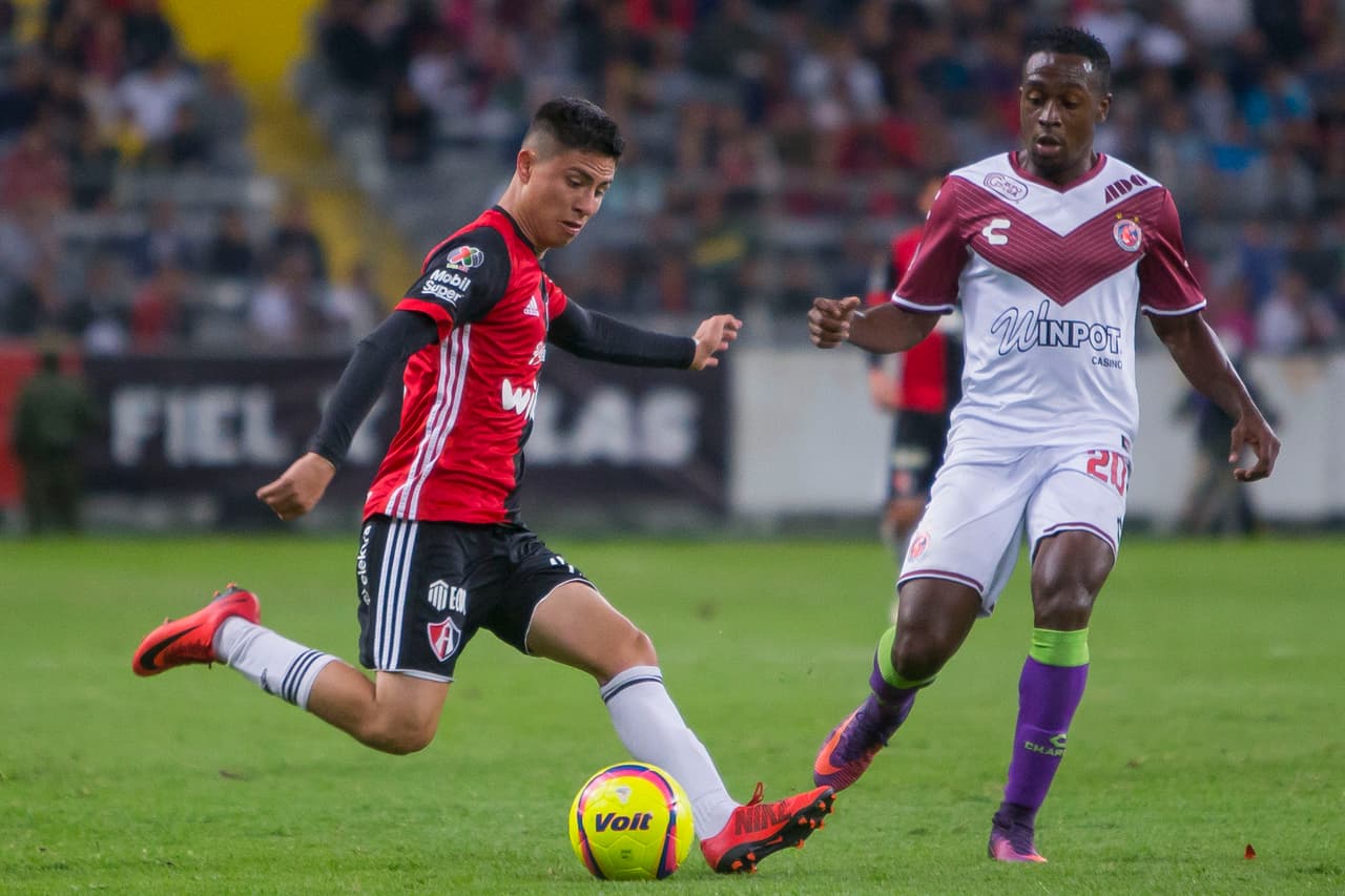 Atlas comenzó con la iniciativa propia del local, más en un torneo en el que sabe tiene oportunidad de buscar un título.