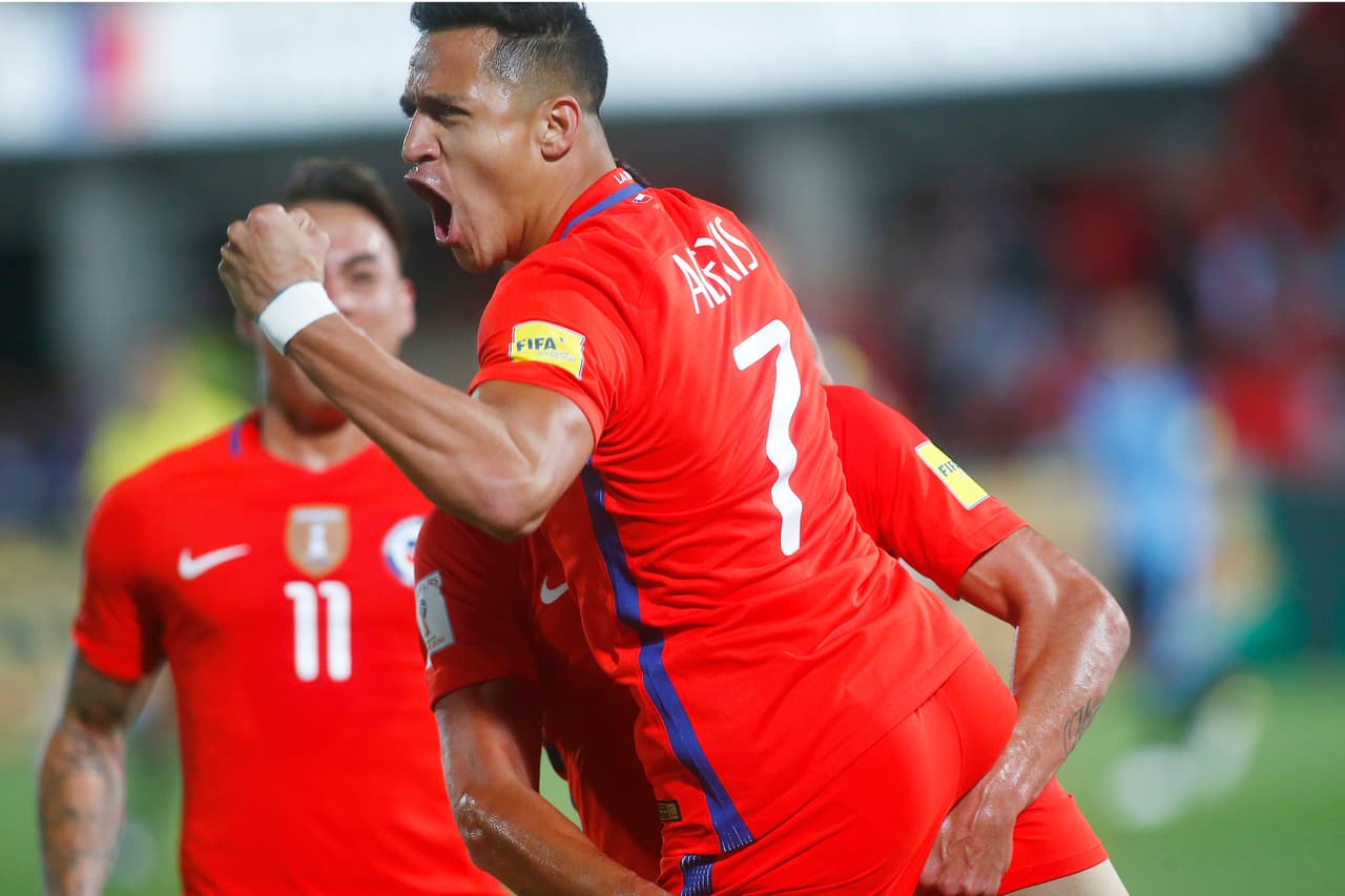 Alexis Sánchez anotó el segundo gol para la remontada para el 2-1 de Chile contra Uruguay. El mismo delantero marcaría el tercer tanto para el 3-1 definitivo.