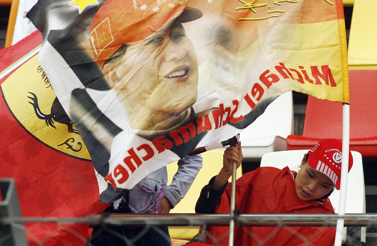 No obstante, 'Schumi' era el favorito del público al lograr romper barreras continentales y convertirse en todo un ícono mundial.