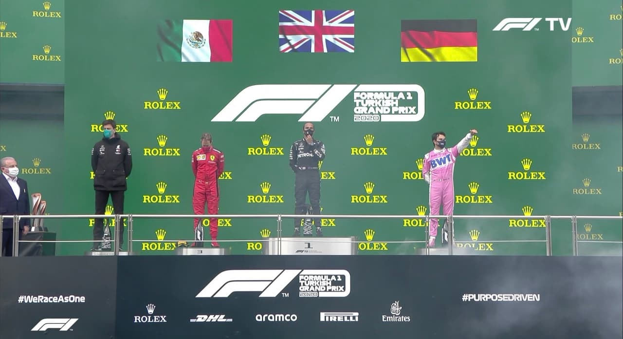 Tremendo error de Fórmula 1 con Checo Pérez en la premiación