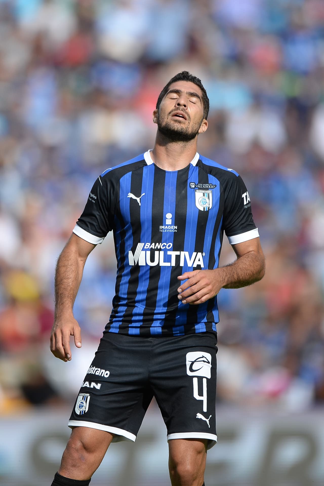 Jair Pereira se perdió una de las ocasiones más claras del partido con un testarazo que peg´ó en el travesaño.