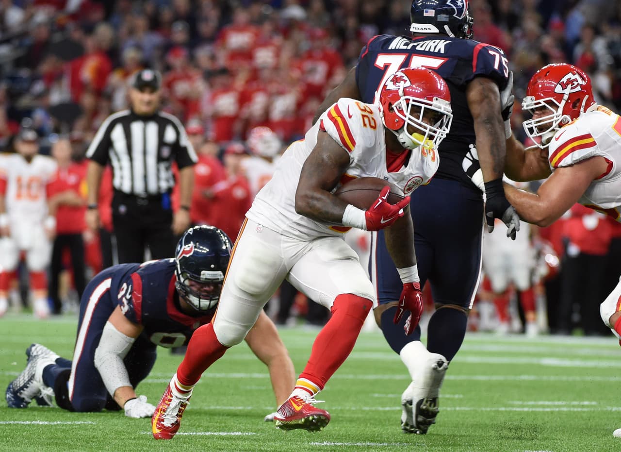 Kansas City Chiefs vencieron 30-0 a Houston Texans para avanzar a Playoffs Divisionales.