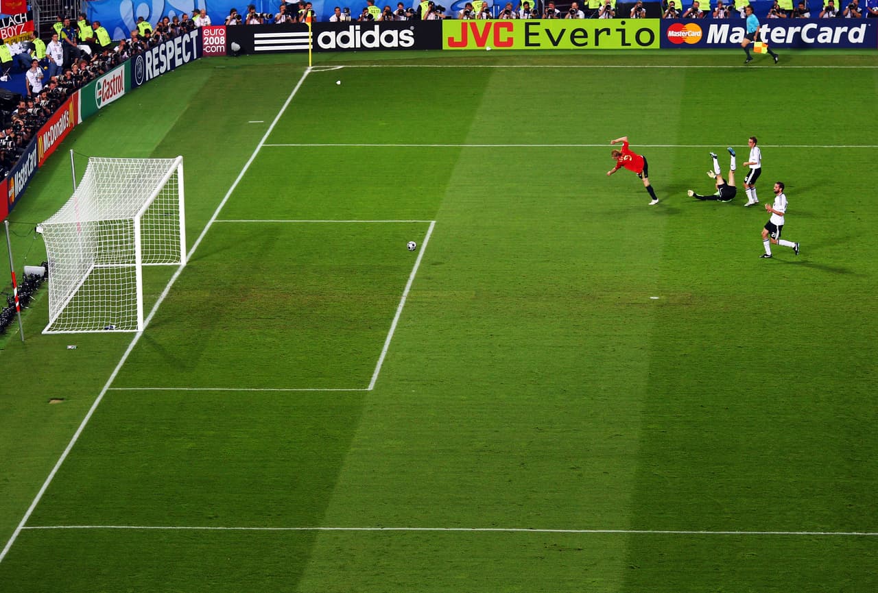 En su mejor momento llegó a la Eurocopa de 2008 y Torres cumplió su cometido. Sólo anotó 2 goles pero uno fue el gol definitivo en la final ante Alemania.