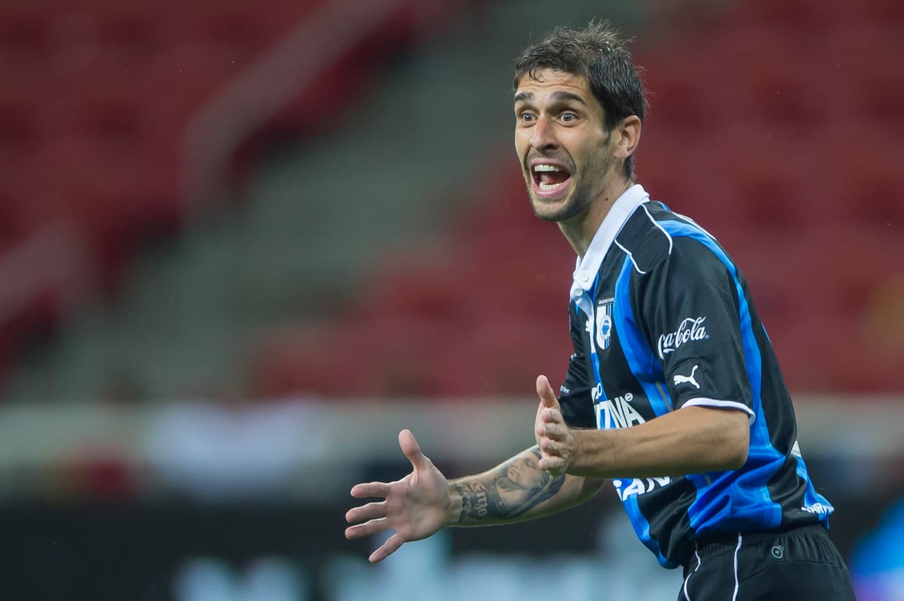 Juan Forlín, Querétaro.- El defensor del Querétaro se coló en la cuarta posición en la zona baja del equipo, suma 34 puntos y su valor es de $5.4 millones.