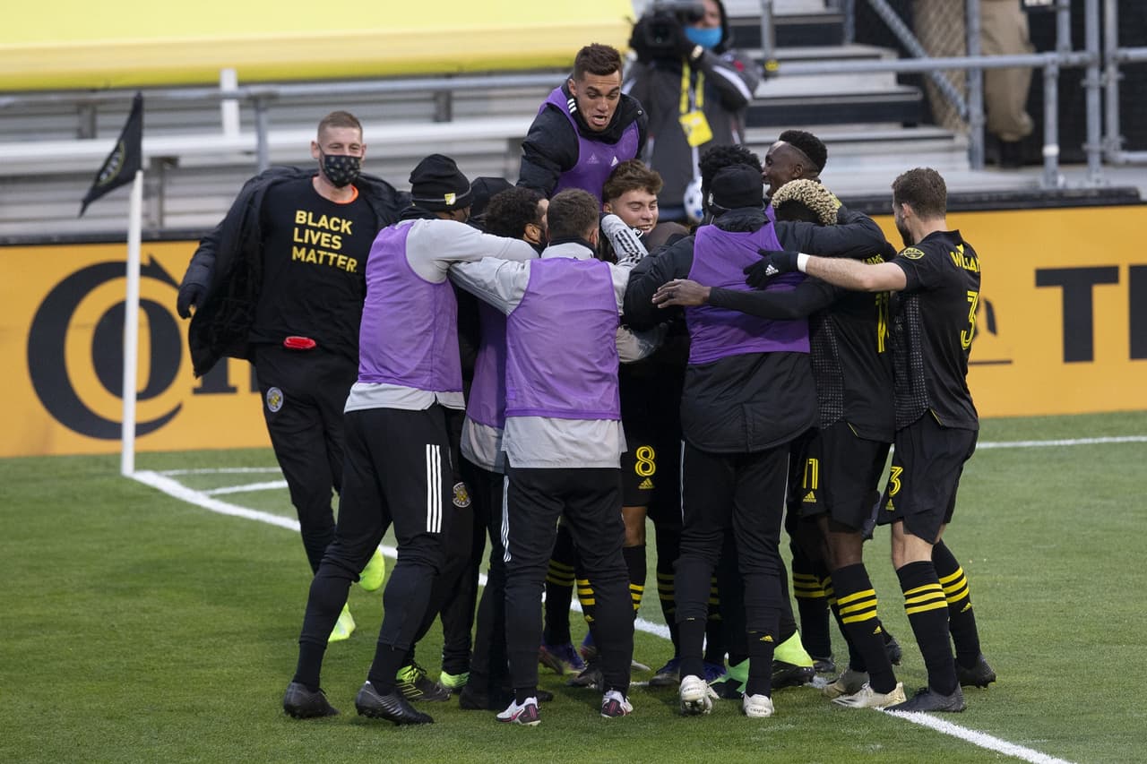 Columbus Crew derrota a New England Revolution por la mínima, se lleva el título de la Conferencia del Este y avanza a la final de la MLS. José Artur de Lima Junior fue el autor del gol de la victoria y la clasificación.