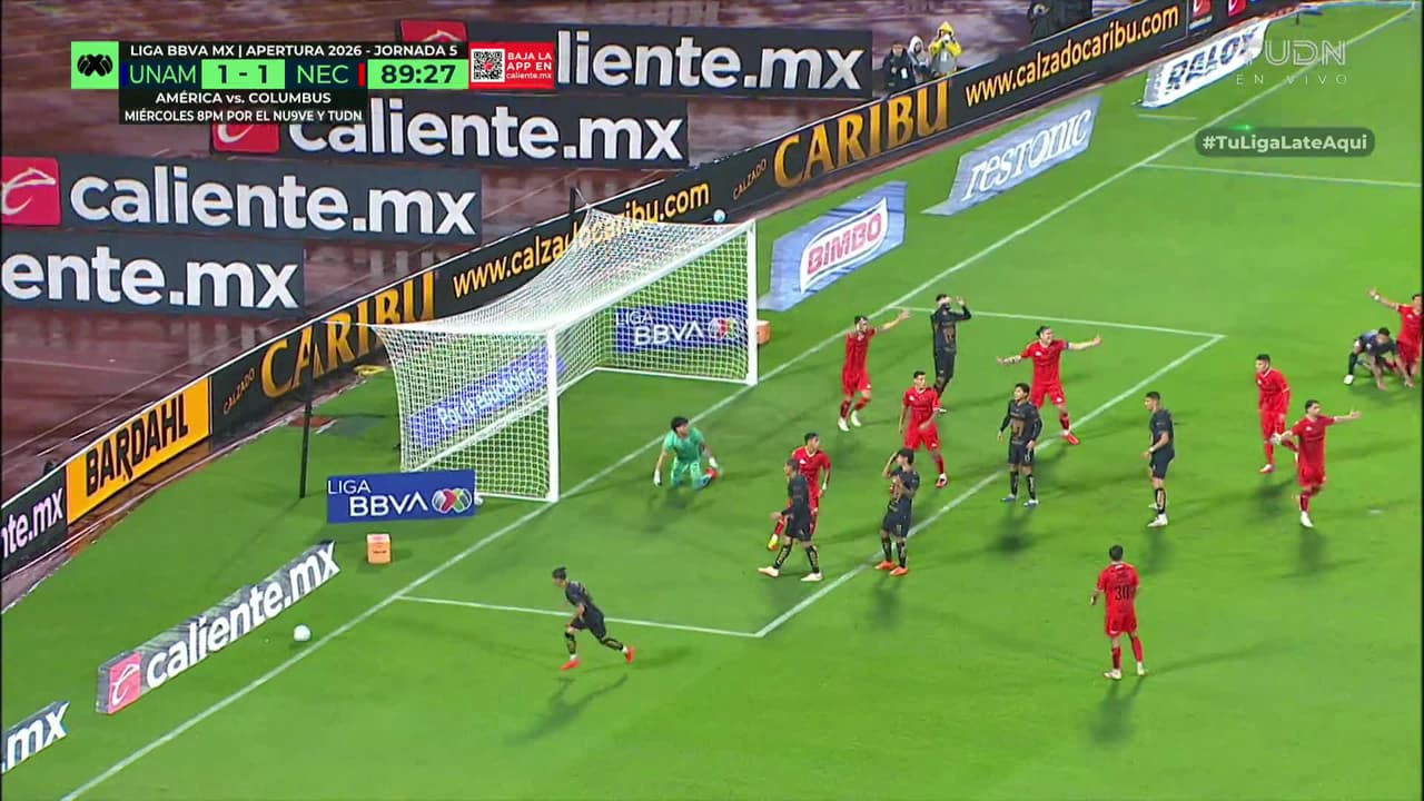 ¡TIRO ATAJADO! disparo por Robert Morales.