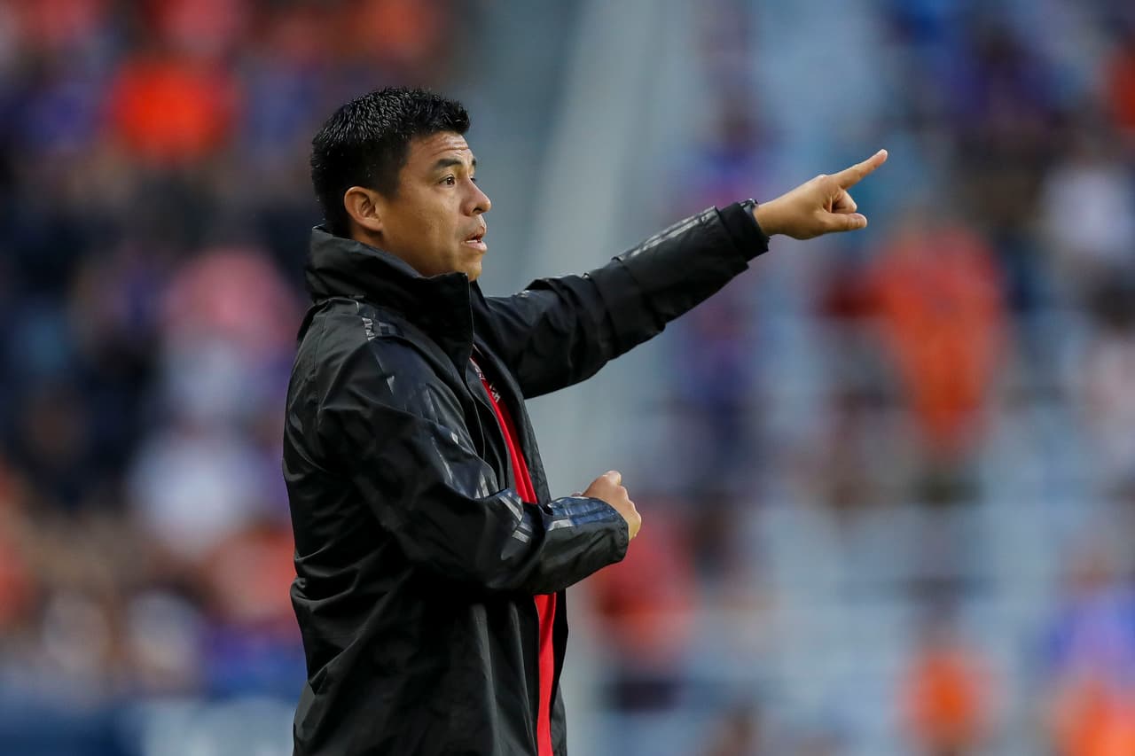 Gonzalo Pineda y sus jugadores no tienen una labor sencilla para alcanzar los Playoffs este año.
<br>