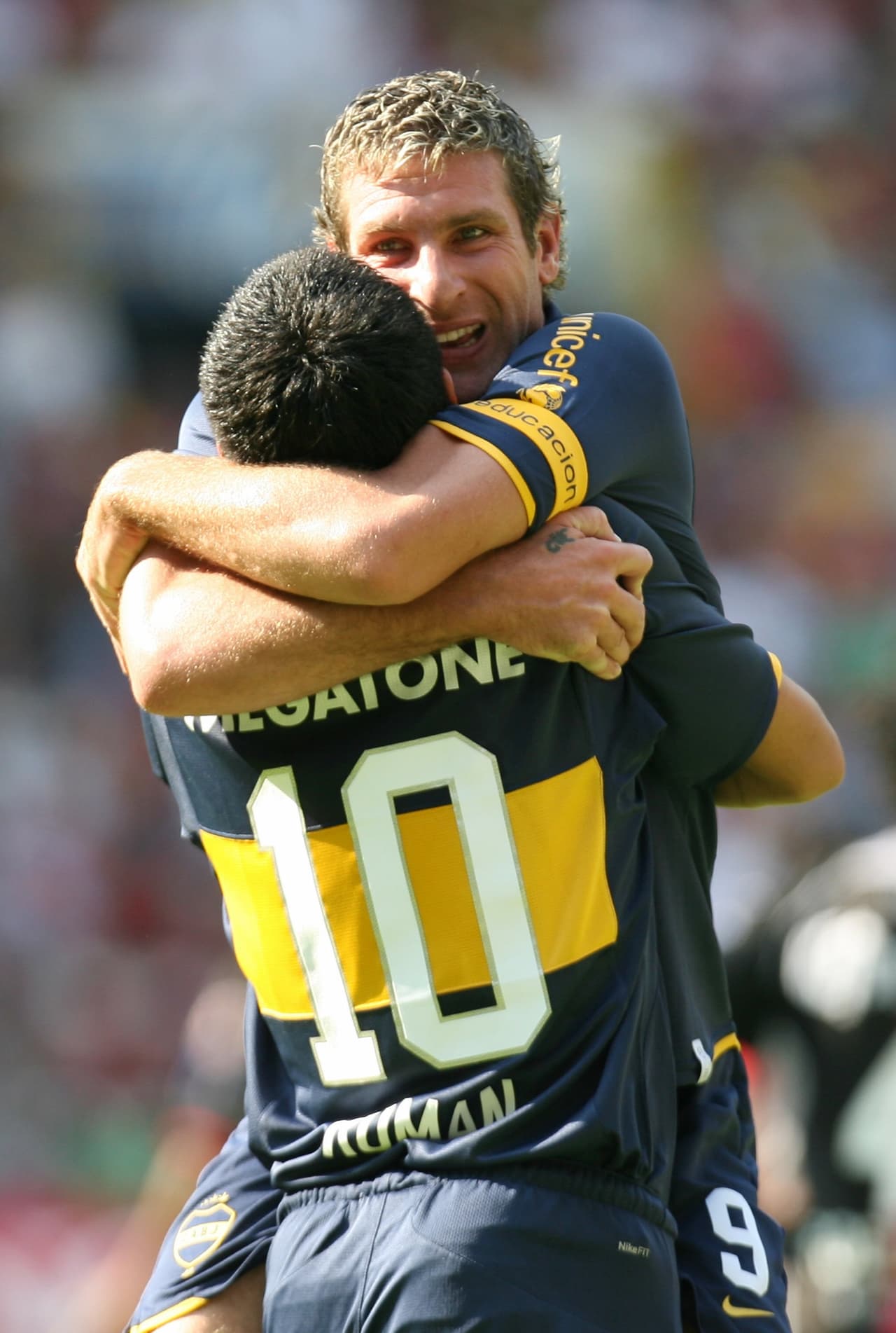 A principios de 2007 volvió a Boca Juniors para reencontrarse con su amigo Martín Palermo y con Guillermo Barros Schelotto.