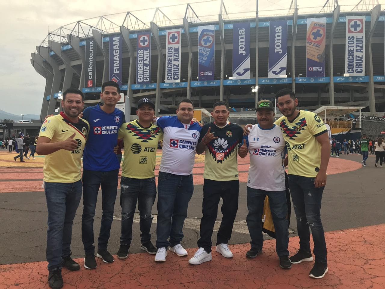 Llega el atardecer en la Ciudad de México y Coloso de Santa Úrsula se prepara para vivir otro Clásico Joven.