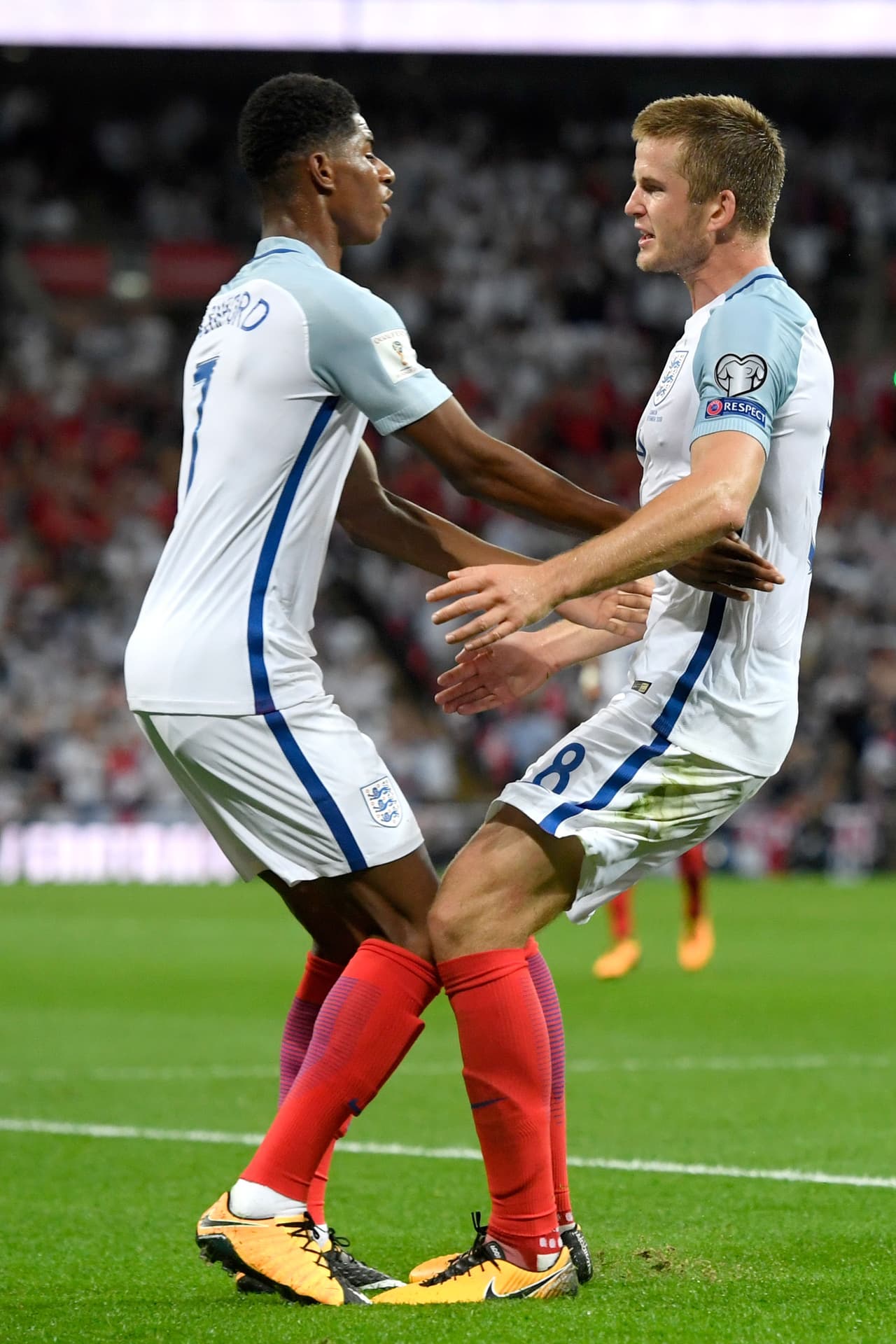 Primer gol del mediocampista del Tottenham en esta Eliminatoria, en la cual ha jugado seis partidos.