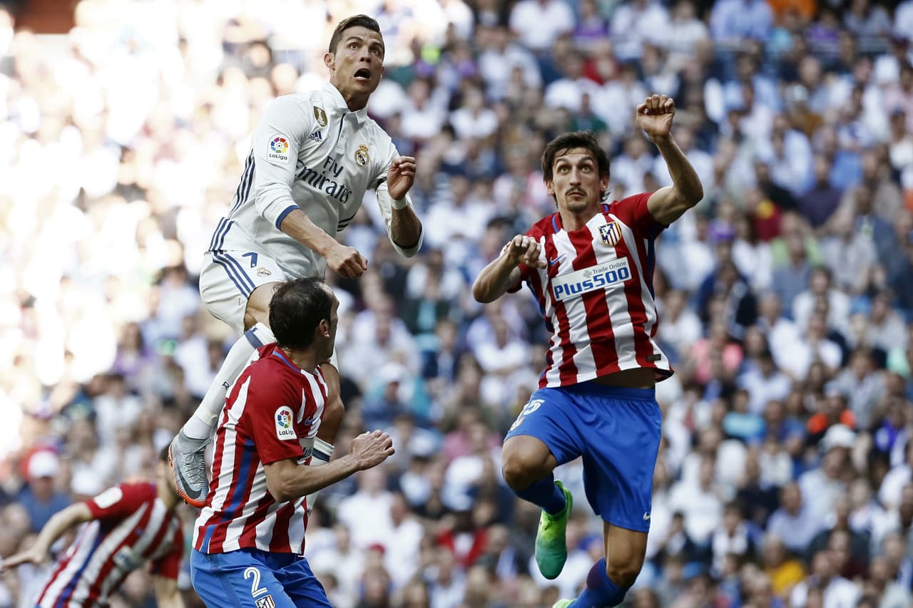 Ante 80.000 espectadores, Cristiano Tonaldo volvió a lucir impotente con Real Madrid, en un partido en el que más se le necesitaba.