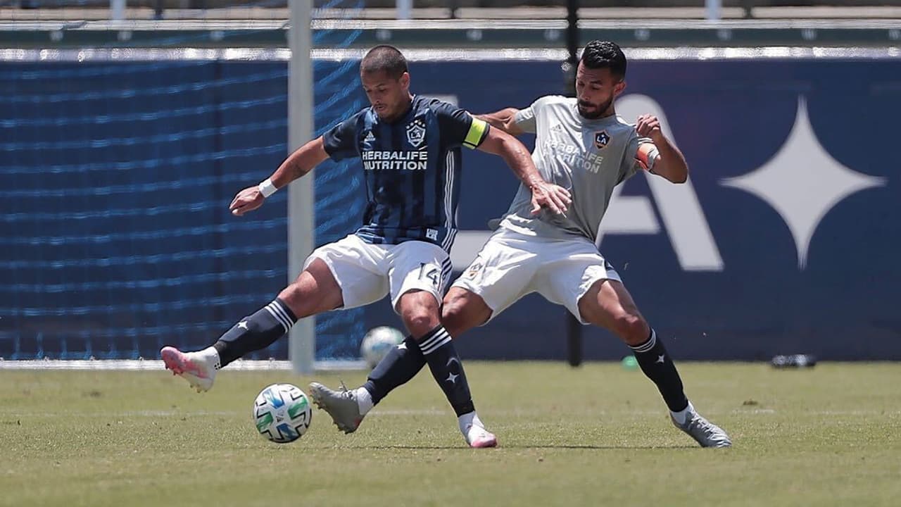Chicharito salió lesionado en entrenamiento del LA Galaxy