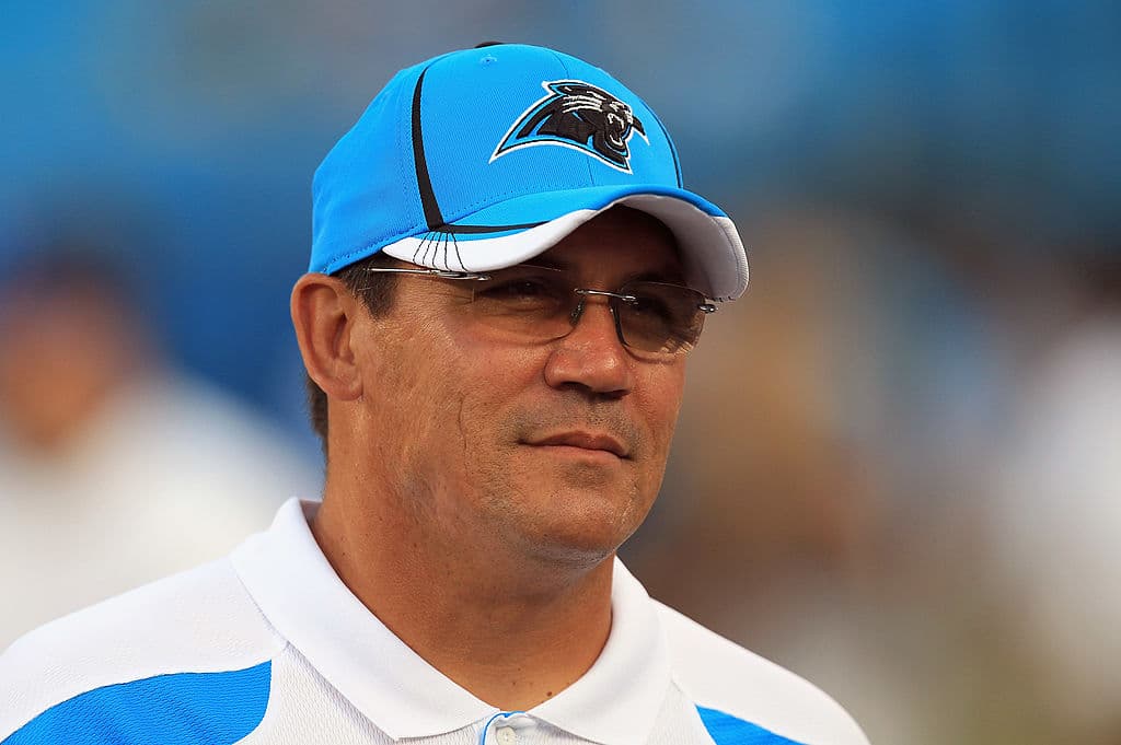 Rivera llegó al equipo en 2011 y llevó a los Panthers a los playoffs en cuatro ocasiones.