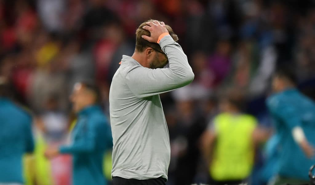 "Estamos siguiendo las noticias y esperamos que vean la luz del día otra vez. Todos somos muy optimistas ante lo que pueda pasar, esperamos que sea en minutos, horas o unos pocos días", afirmó.