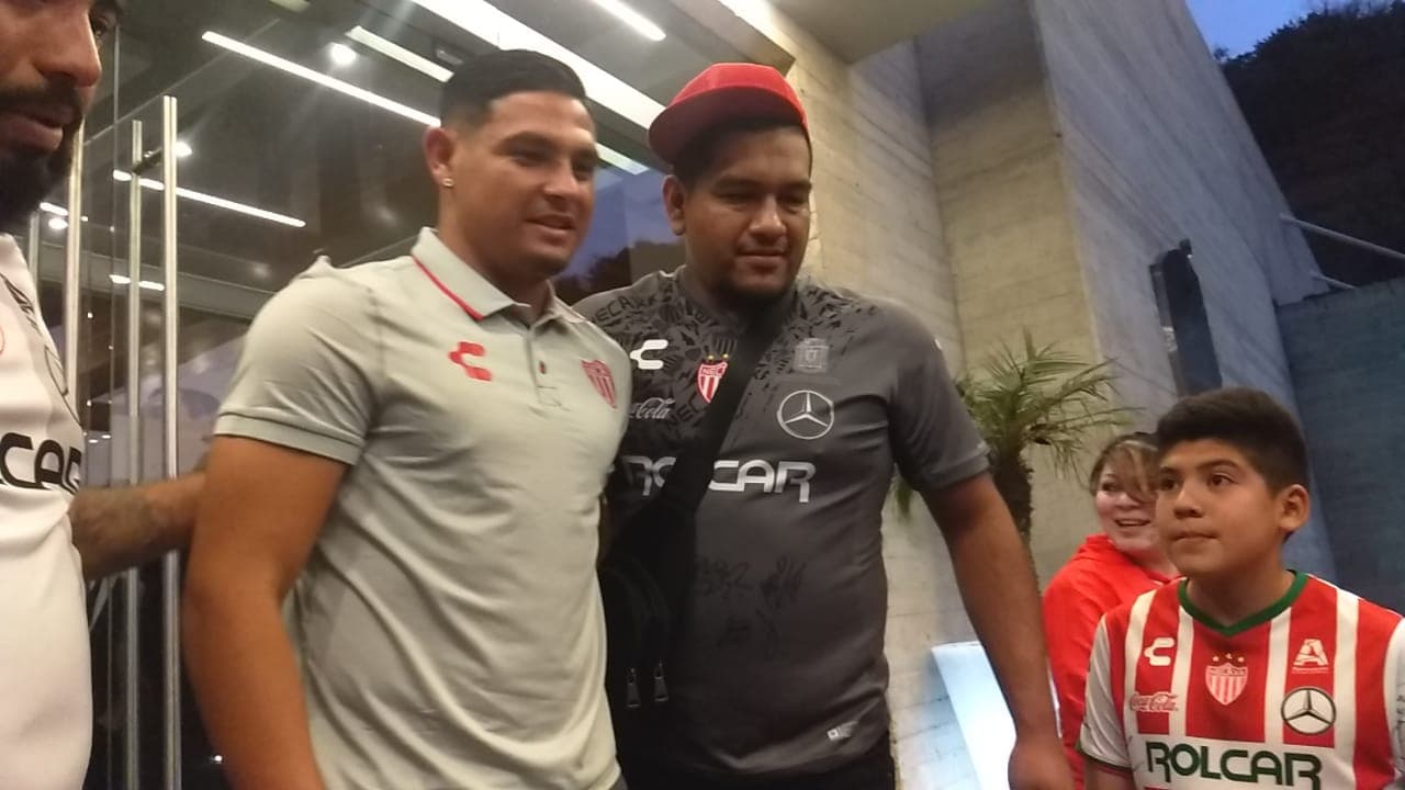 Cae la noche y el Estadio Corregidora se prepara para albergar la vuelta de los cuartos de final entre Querétaro y Necaxa.