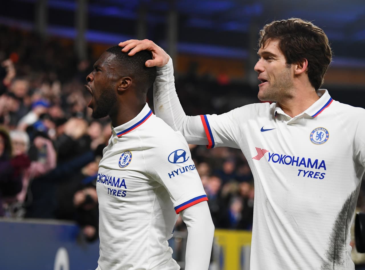 Batshuayi (6’) abrió el marcador y Tomori (64’) marcó el segundo tanto. Grosicki (78’) hizo el descuento.