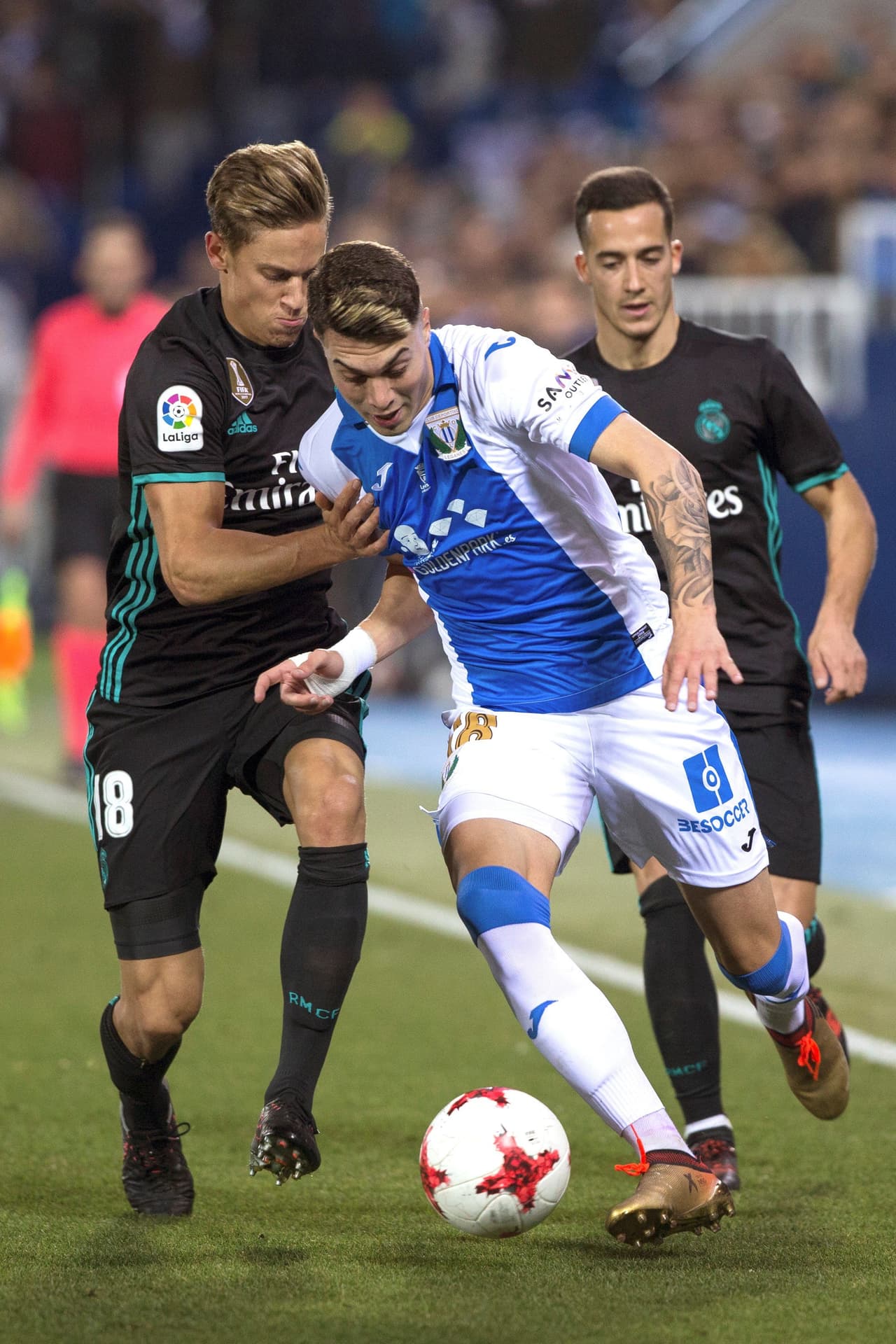Entre tanto, el 'Lega' buscaba llegar al arco de Kiko Casilla con sus mejores hombres, como es el caso de García Naranjo.