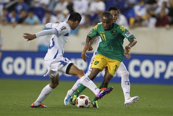 Mientras que Honduras con triunfo (7-1 ante Granada) y empate frente a Guatemala (0-0) también logró su pase a los cuartos de final con cuatro puntos y mejor diferencia de goles de la selección chapina.