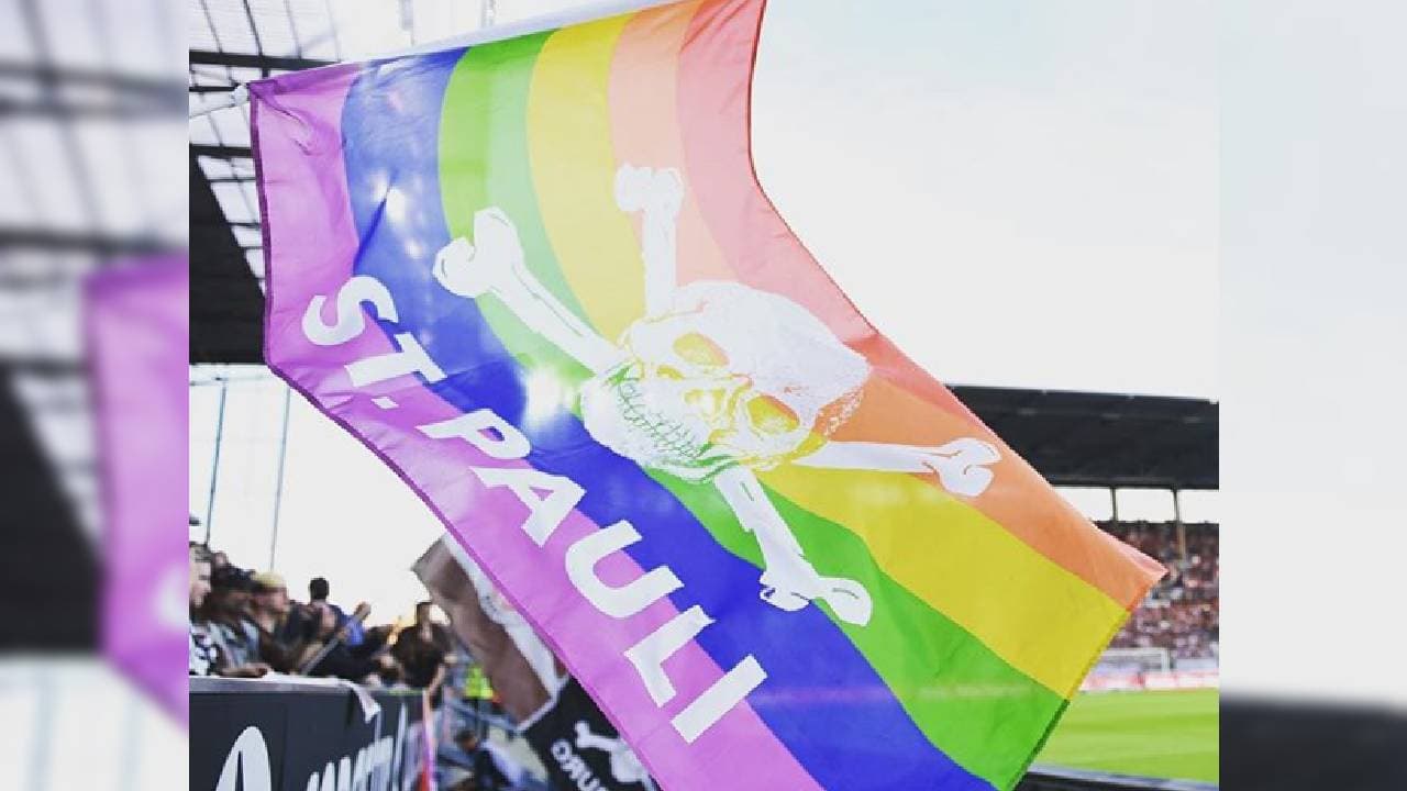 Jugadores, staff y aficionados del club que milita en la segunda división, tienen una identidad antifascista e incluyente; además comparten ideales sociales de íconos como Emiliano Zapata y ‘El Che’ Guevara.