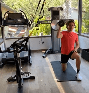 Guillermo Ochoa y Alonso Escoboza entrenan en casa