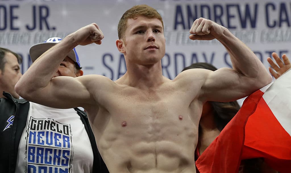 'Canelo' Álvarez le da con todo a Chávez Jr.