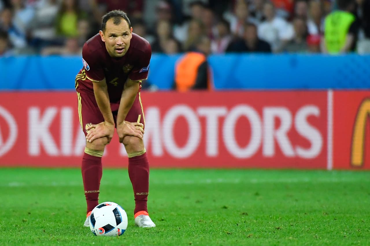 El año 2016 para Rusia representó su peor caída en la clasificación de FIFA, con un descenso de 15 puestos hasta el lugar 56.