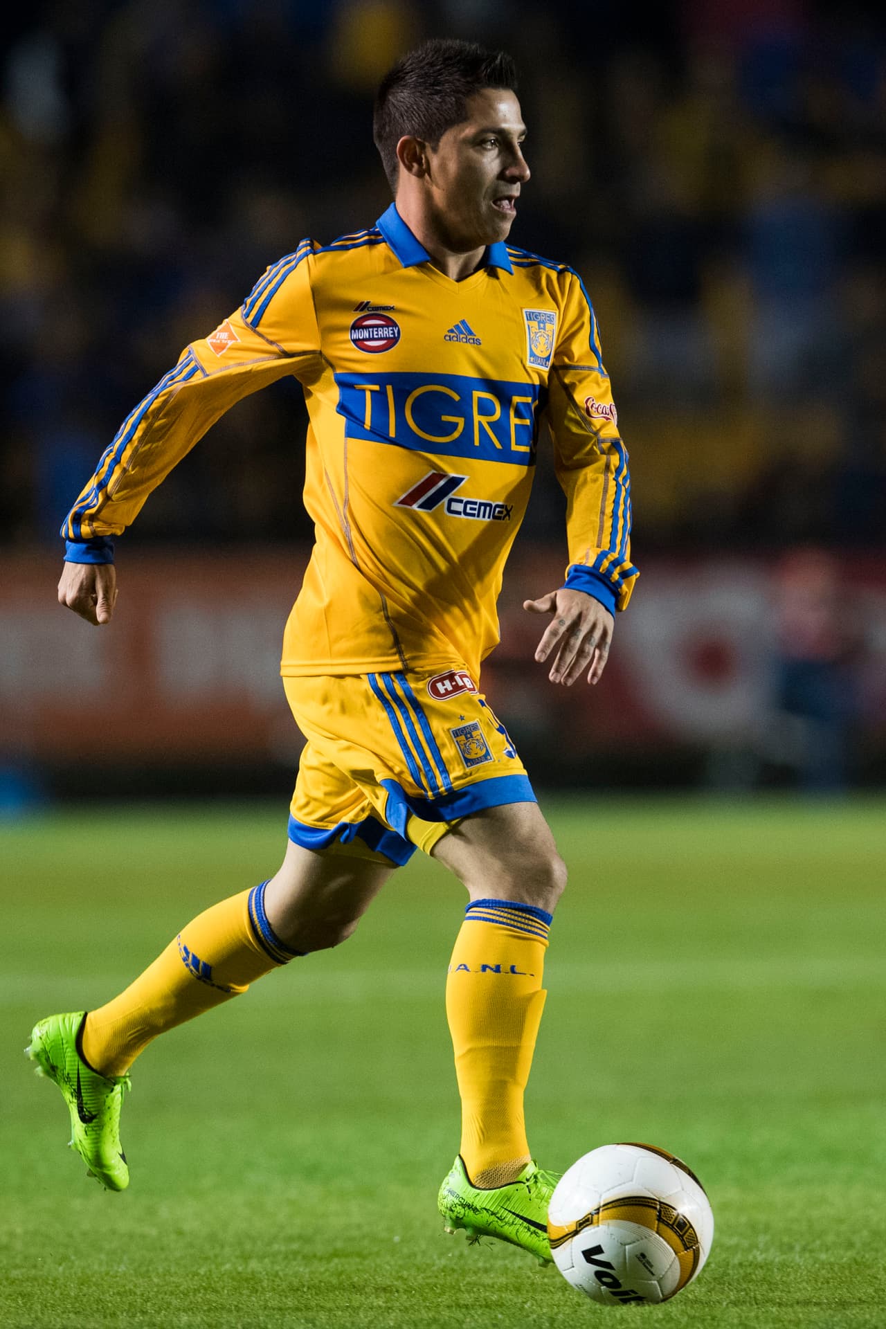 En claro estado de ebriedad, Danilinho exhibió a 'Tuca' Ferretti