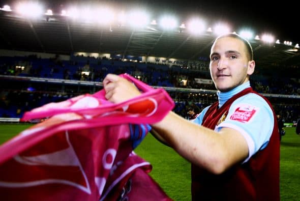 Paterson probará suerte en la MLS con el recien creado equipo del Orlando City, donde compartirá vestidor con figuras como Kaká.