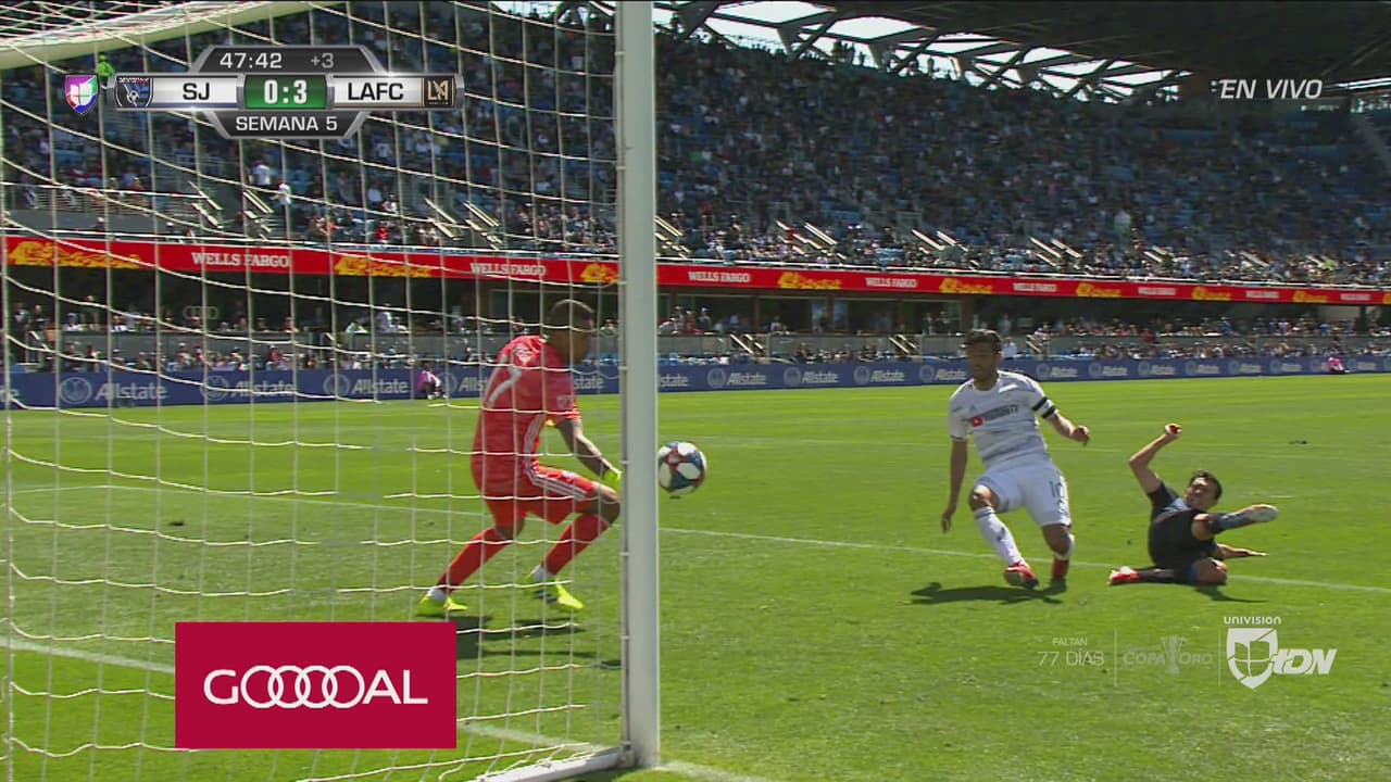 Carlos Vela pone el 0-3 y suma el segundo en su cuenta personal