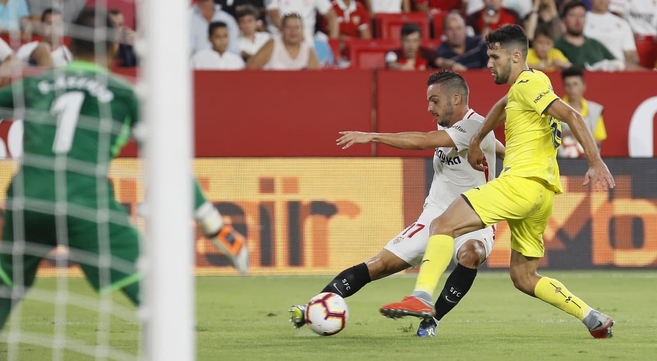 Con Layún como espectador desde el banquillo, Sevilla se quedó con la resignación de ceder la igualdad en casa.